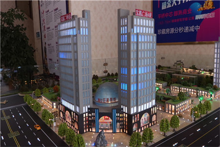 首付5万住大套三！阳光河畔122平送车库很干净亮堂